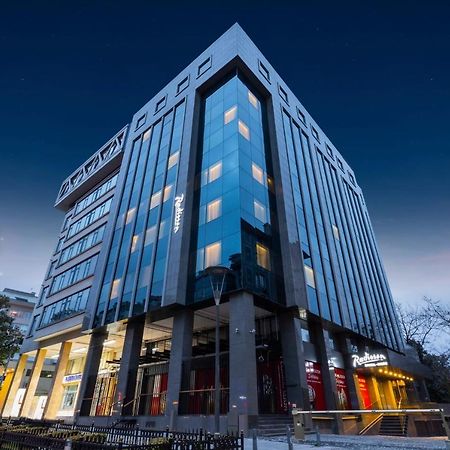 Radisson Hotel Istanbul Harbiye Экстерьер фото