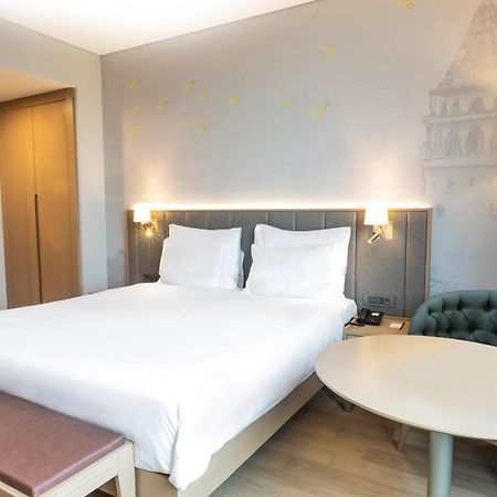 Radisson Hotel Istanbul Harbiye Номер фото