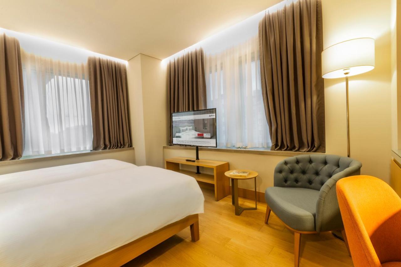 Radisson Hotel Istanbul Harbiye Экстерьер фото