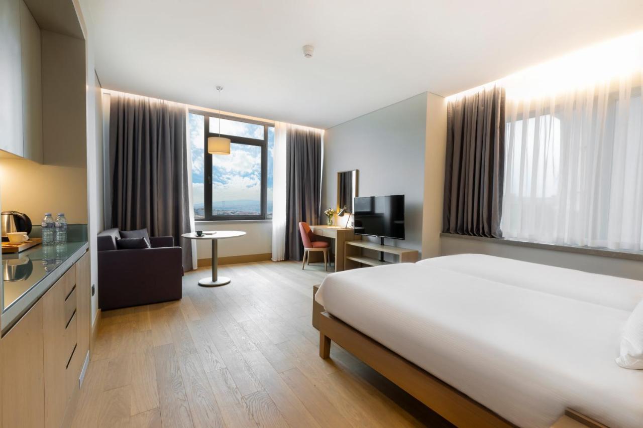 Radisson Hotel Istanbul Harbiye Экстерьер фото